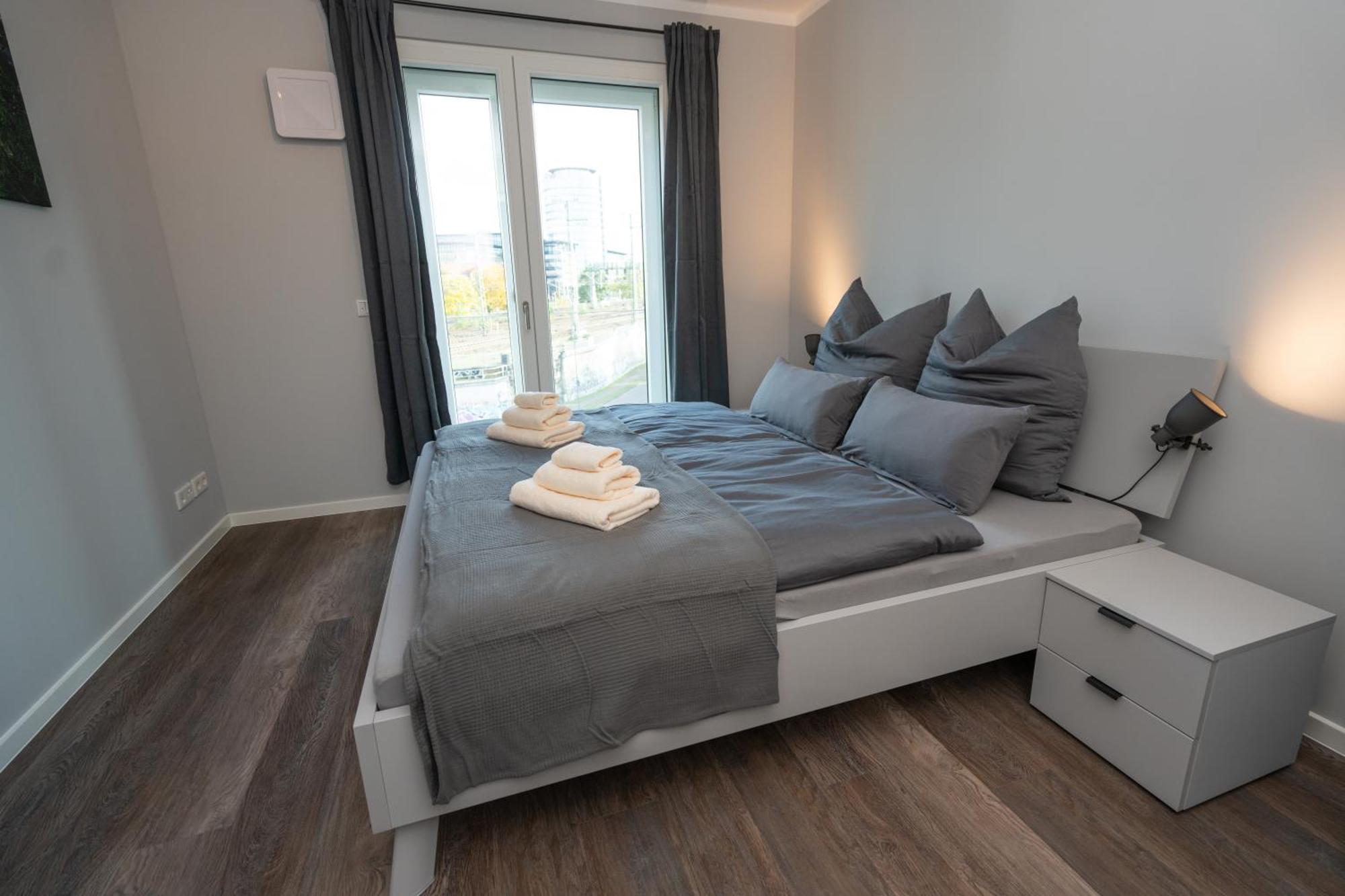 Cozy City Dream Apartment Mit Terrasse Und Parkplatz - 90M² Dresden Eksteriør bilde