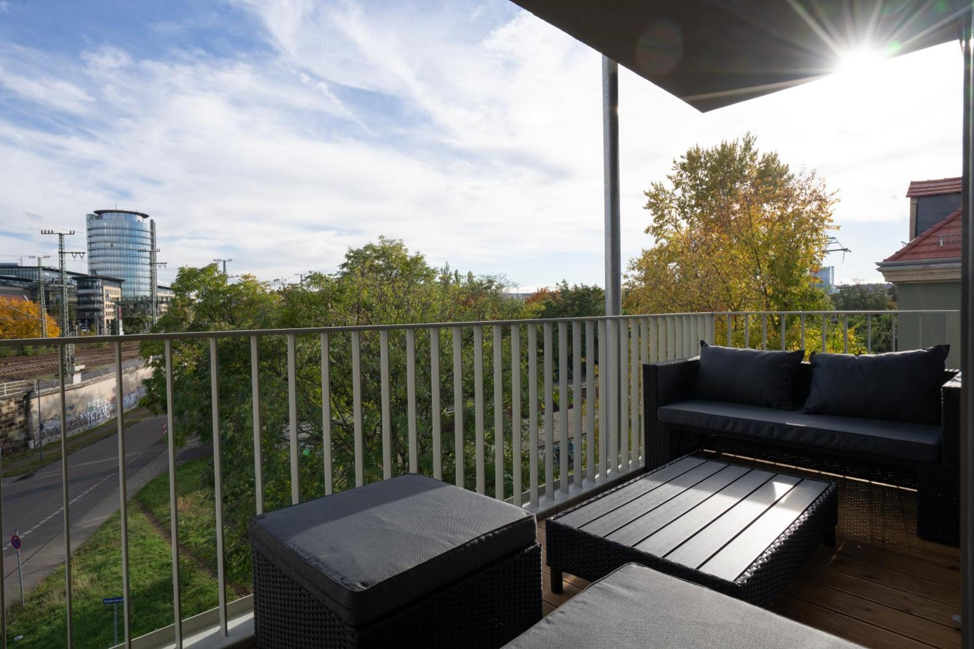 Cozy City Dream Apartment Mit Terrasse Und Parkplatz - 90M² Dresden Eksteriør bilde